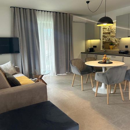Piedra Luxury Apartments Nauplion Buitenkant foto