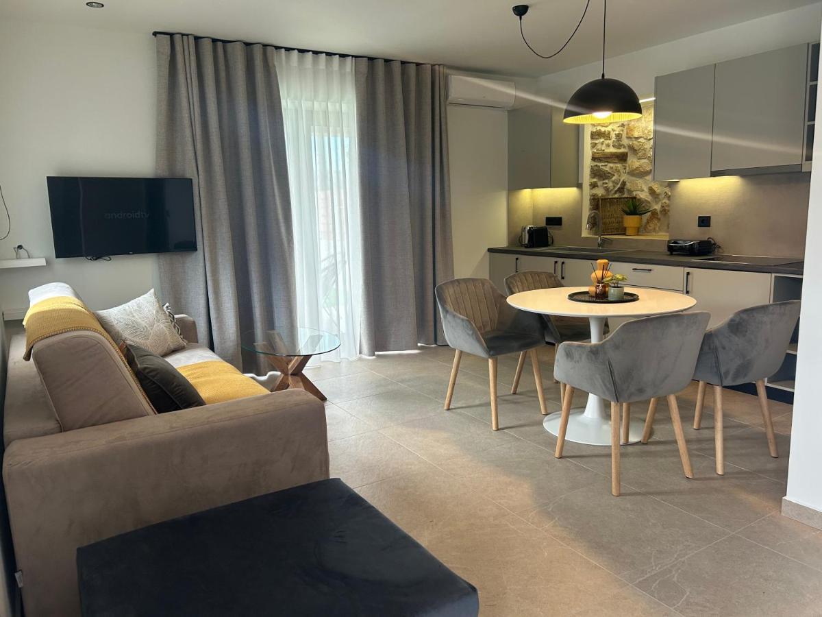 Piedra Luxury Apartments Nauplion Buitenkant foto