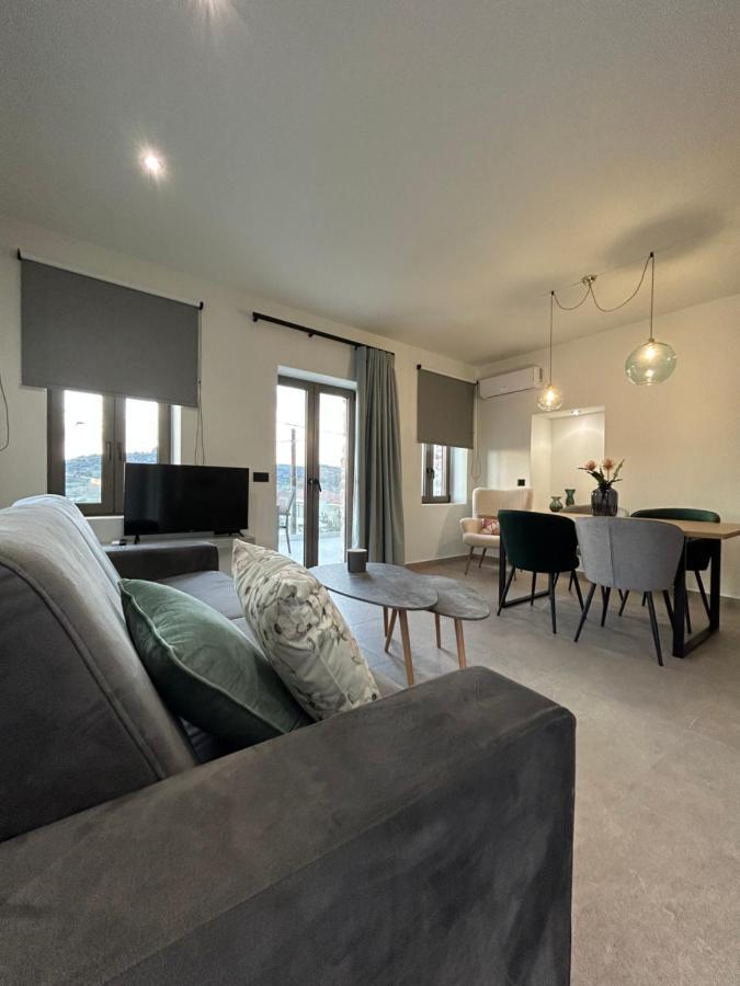 Piedra Luxury Apartments Nauplion Buitenkant foto